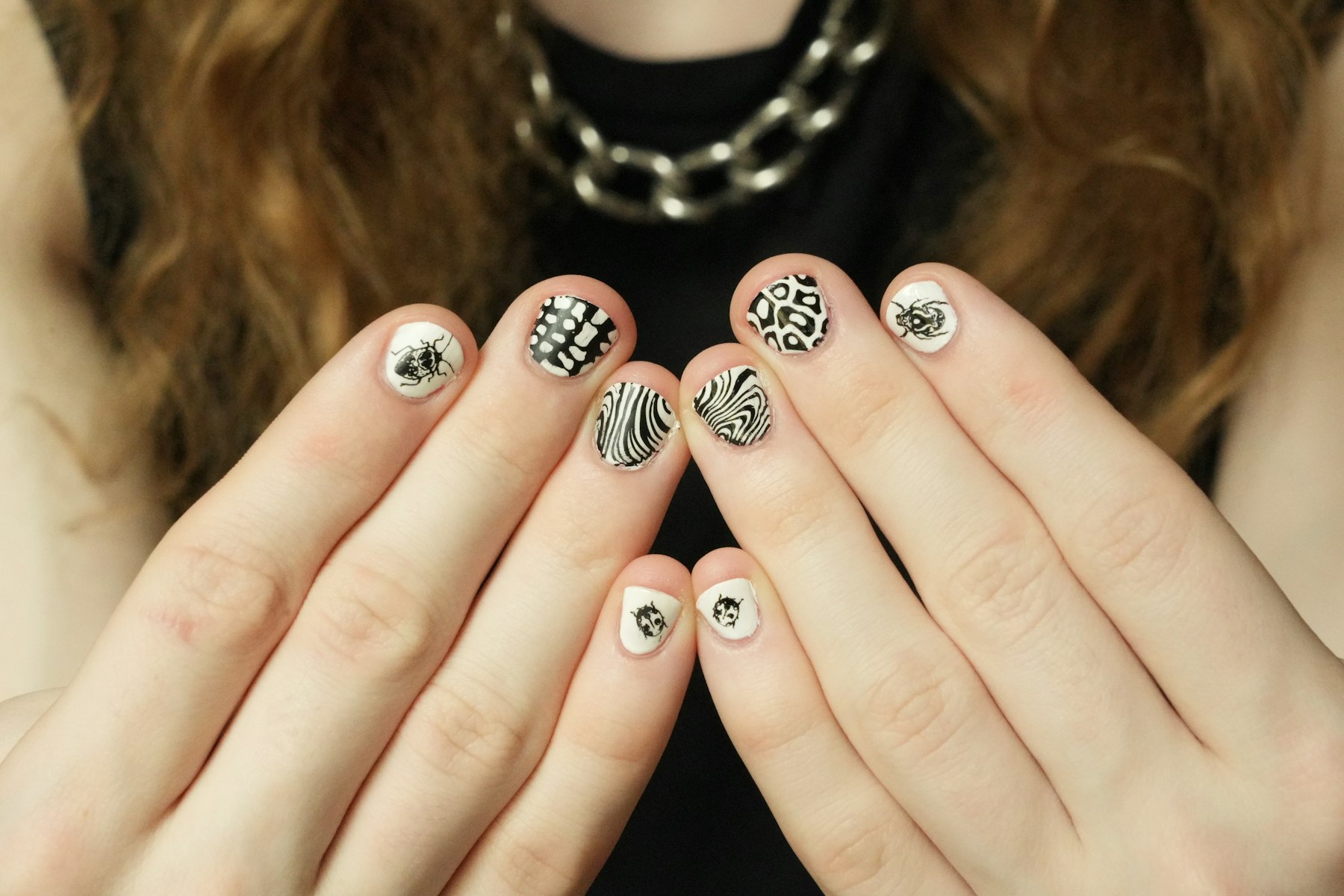 Nail art argenté